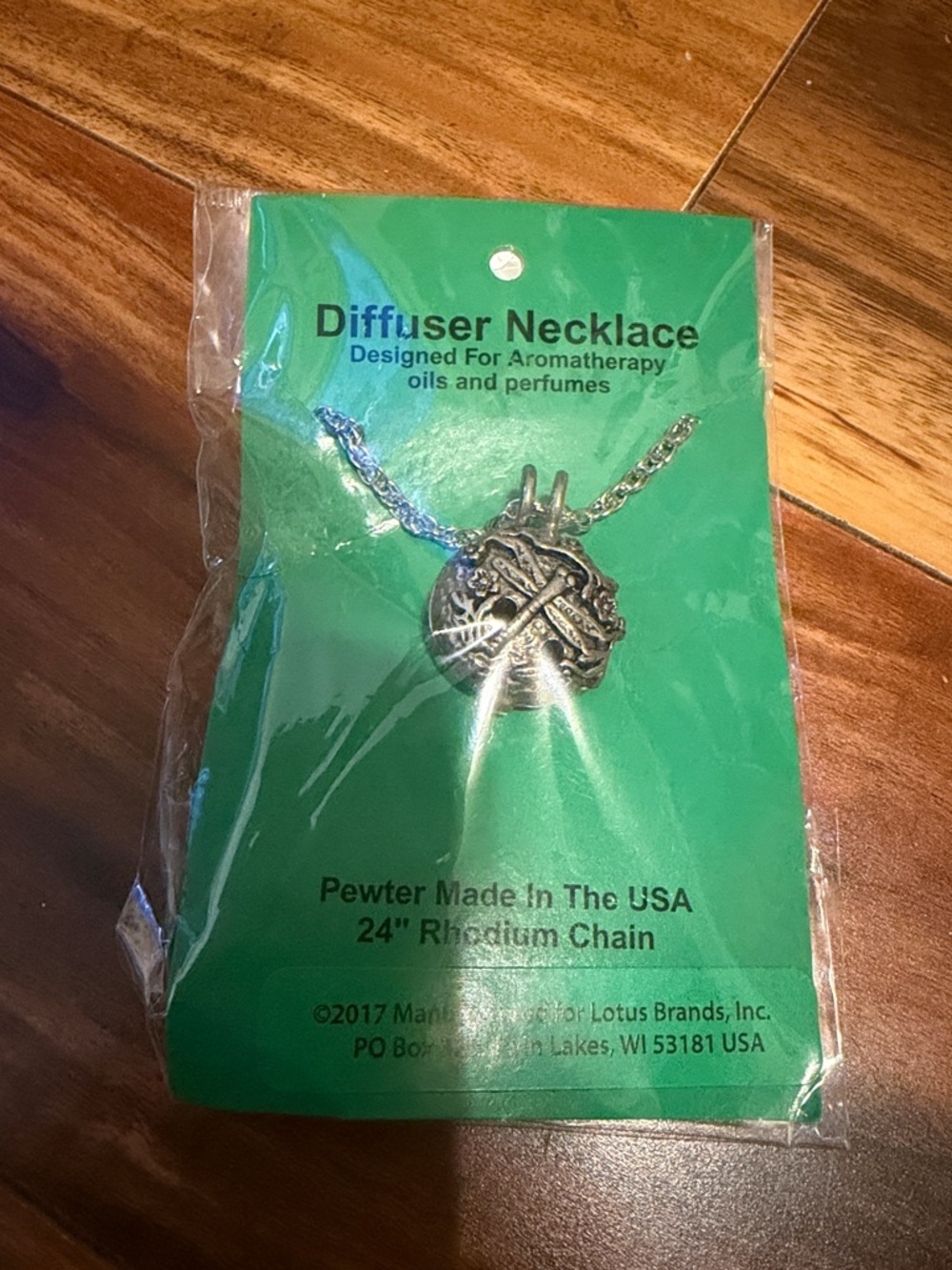 Diffuser Necklace Pewter Pendant on 24" Chain - Silver